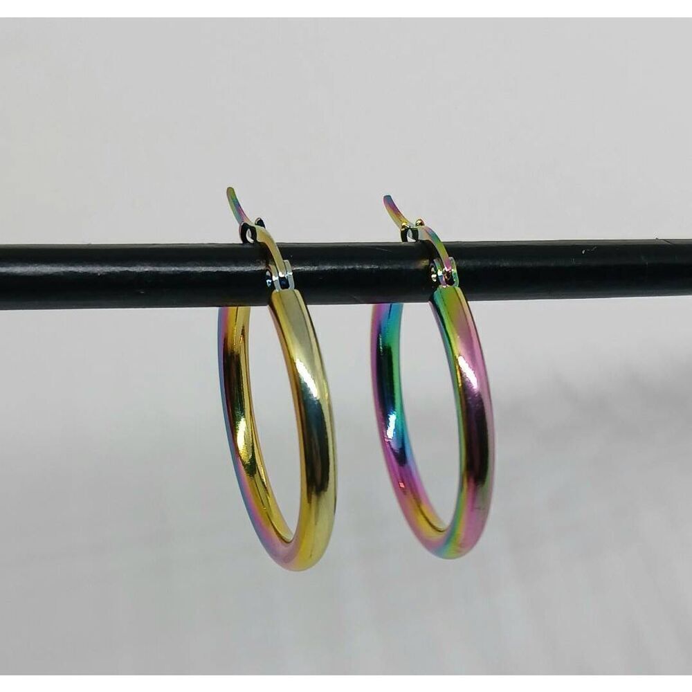 Neochrome hoop earrings - Picture 3 of 4